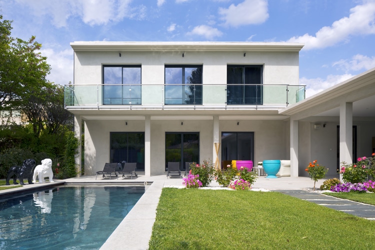 Une Belle Maison Moderne En Provence