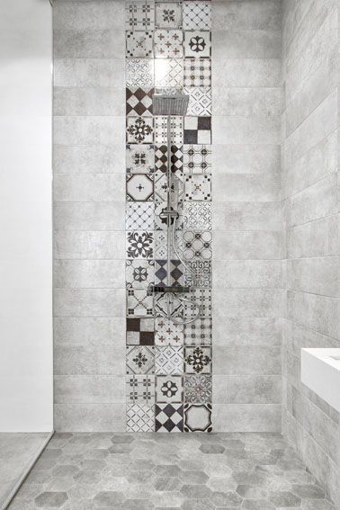douche à l'italienne avec carreau de ciment