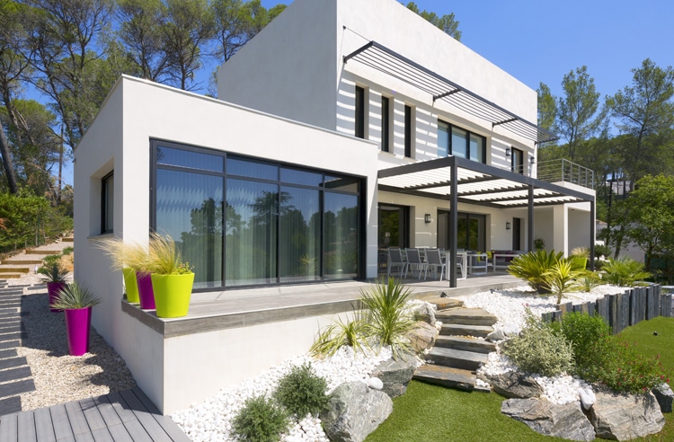 Une Belle Maison Moderne En Provence